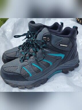 Outbound Black Hiking Shoes with Teal Accents